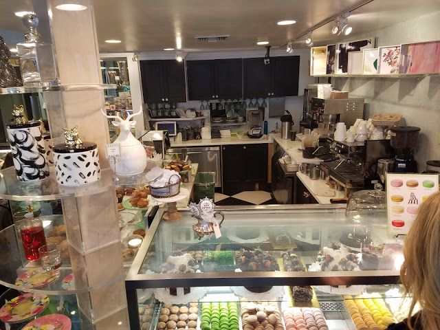 La Provence Patisserie & Cafe