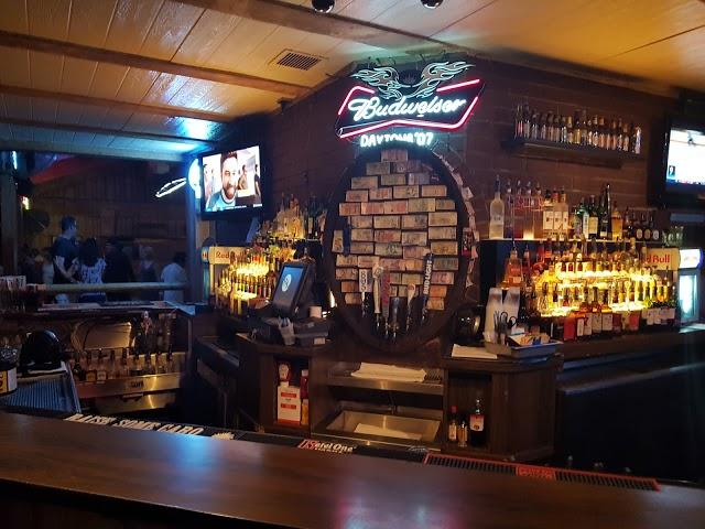 Borderline Bar & Grill