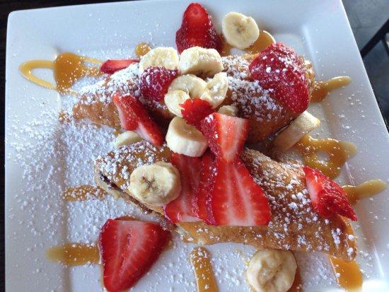 Dough Pizzeria & Bar