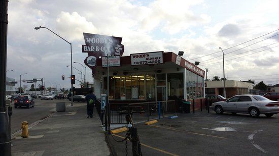 Woody's Bar-B-Que 2