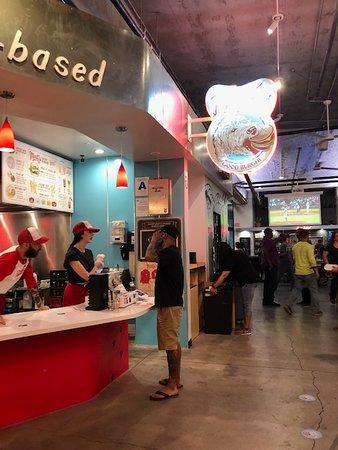Monty's Good Burger