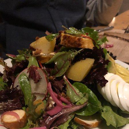 Brozeit Lokal Boathaus & Biergarten