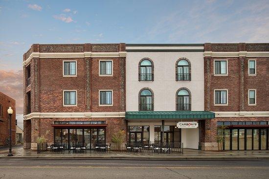 Carboni's Ristorante