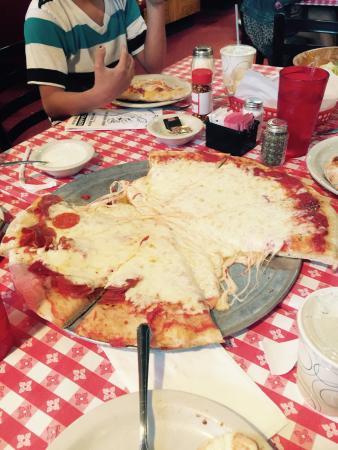 Filippi's Pizza Grotto