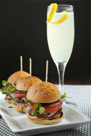 West Restaurant and Lounge