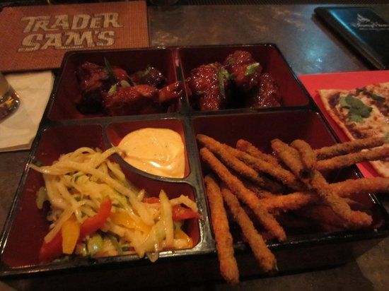 Trader Sam's Enchanted Tiki Bar