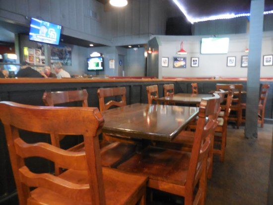 Oggi's Pizza & Brewing Co