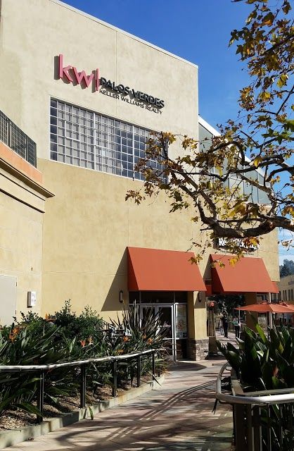 Promenade On The Peninsula