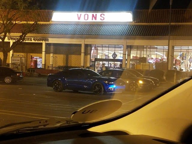 Tarzana Square Shopping Center