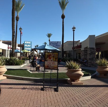 Outlets at Lake Elsinore