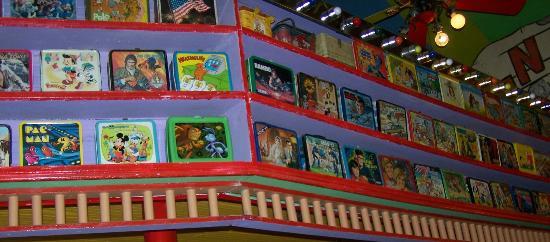 Clarke's Collectibles & Lunchbox Museum