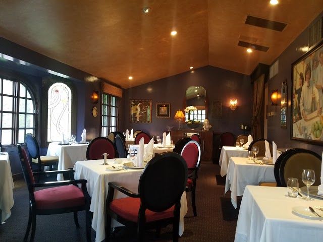 Erna's Elderberry House