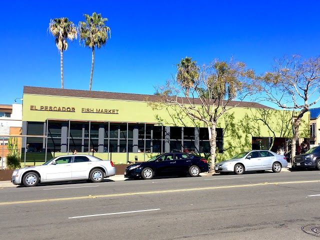 El Pescador Fish Market