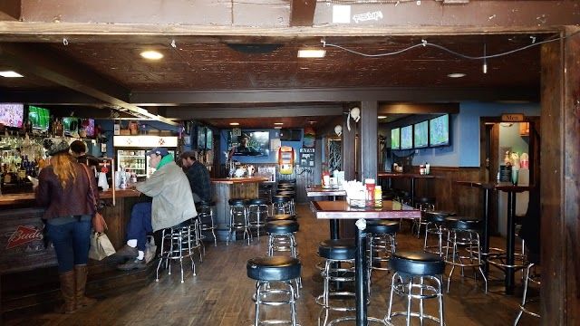 The Grid Bar & Grill