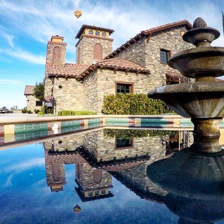 Lorimar Vineyards and Winery