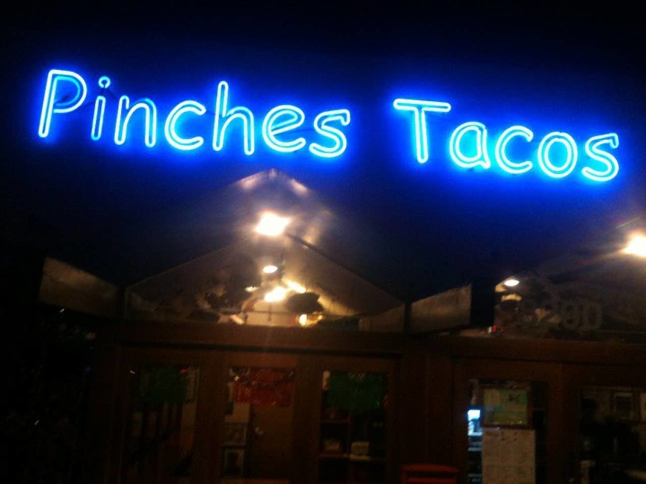 Pinches Tacos