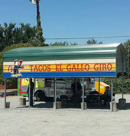 El Gallo Giro Taco Truck