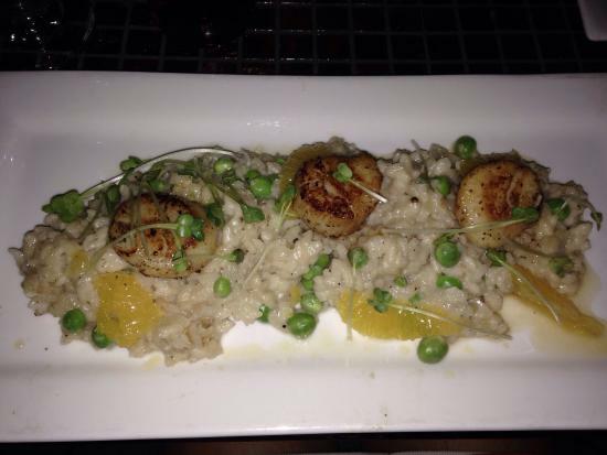 Heat Bar and Kitchen